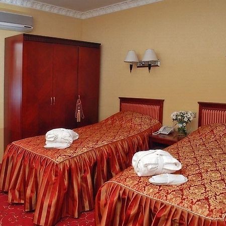 فندق تريسكافيتسفي  Royal Medical Cezar المظهر الخارجي الصورة
